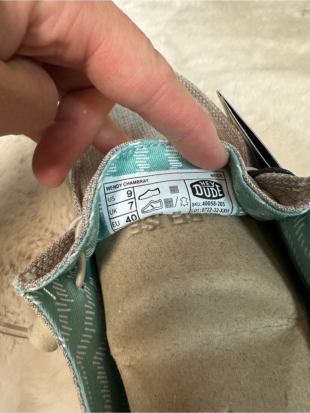 hey dude Women’s Wally Slip-On Shoes - Taupe size 9 NWT - Picture 5 of 5